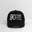 90 minuten lang. Witte letters. Trucker Cap - zwart/zwart