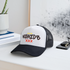 WZAWZDB. Witte letters. Trucker Cap - wit/zwart