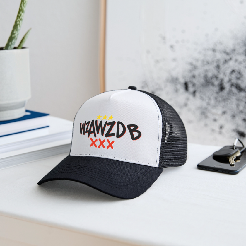 WZAWZDB. Witte letters. Trucker Cap - wit/zwart