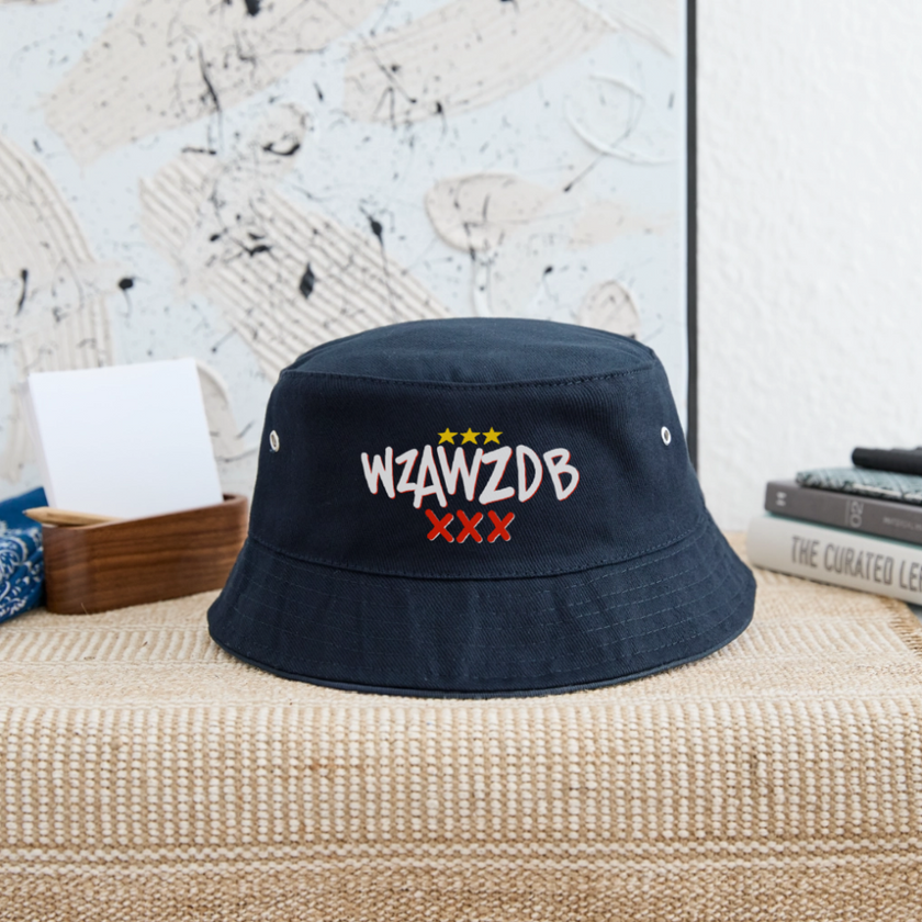 WZAWZDB. Witte letters. Vissershoed - navy