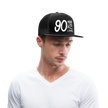 90 minuten lang. Witte letters. Trucker Cap - zwart/zwart