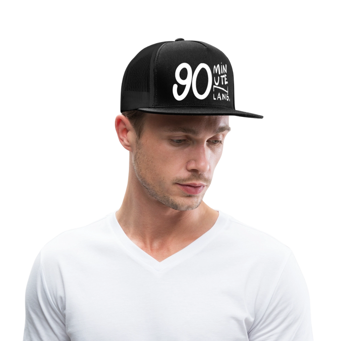 90 minuten lang. Witte letters. Trucker Cap - zwart/zwart