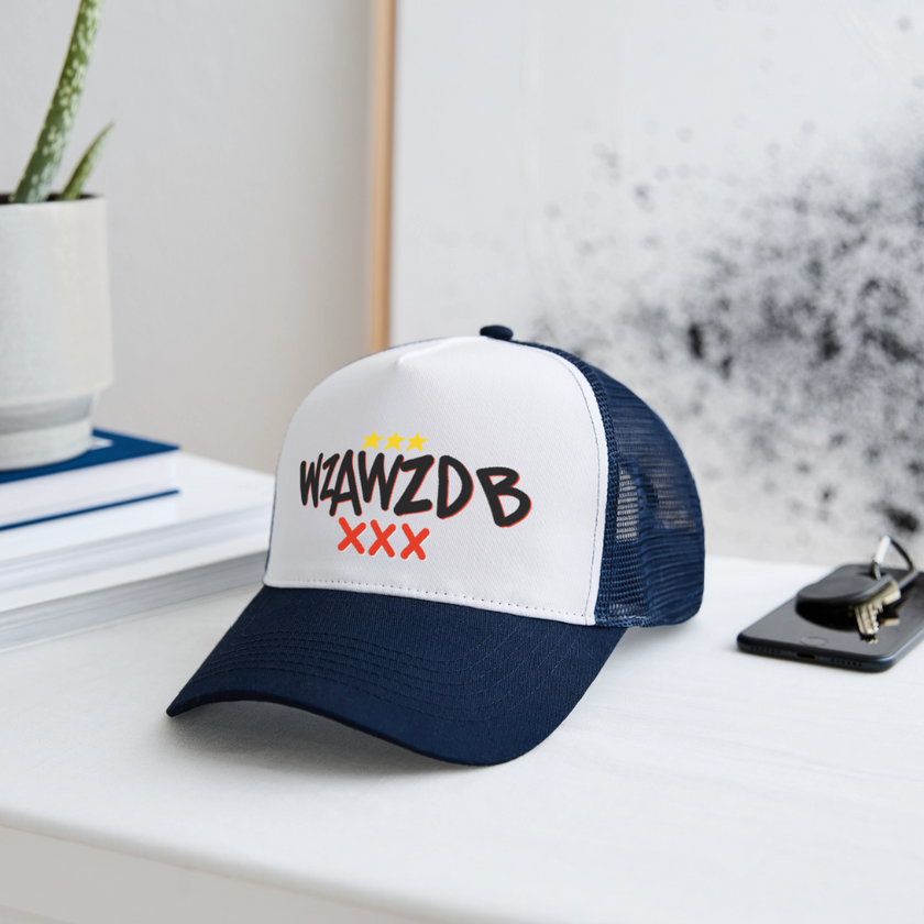 WZAWZDB. Witte letters. Trucker Cap - wit/navy