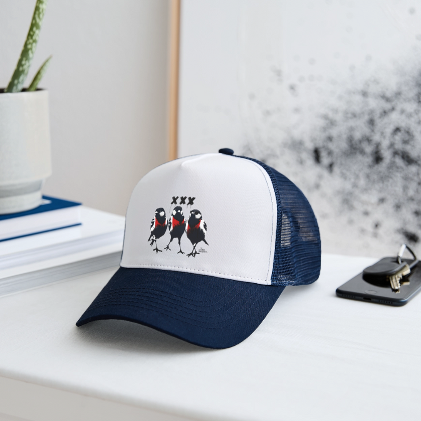 Three Little Birds. Trucker Cap - wit/navy