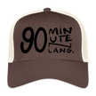 90 minuten lang. Zwarte letters. Trucker Cap - bruin/beige